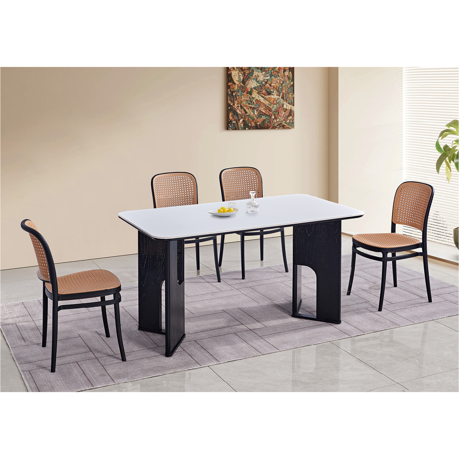 餐桌：D-7（黑架）#；餐椅：1109（黑架）#